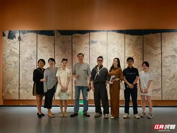 讓物質廢墟綻放本真性微光 羅湘科“銹銅爛鐵”雕塑作品展開幕